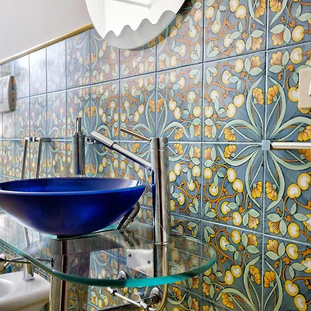 Sealight - Vista E Piscina 利帕里