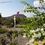 Sealight - Vista E Piscina Villa Lipari