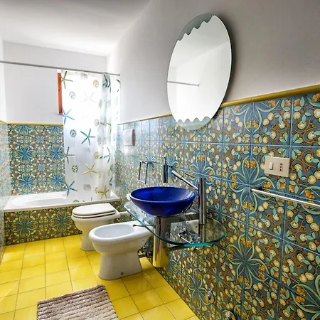 Sealight - Vista E Piscina 빌라 *