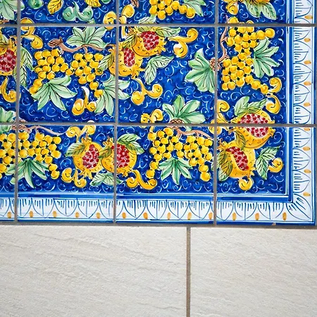 Sealight - Vista E Piscina 리파리