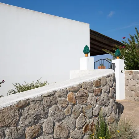 Sealight - Vista E Piscina Villa Lipari