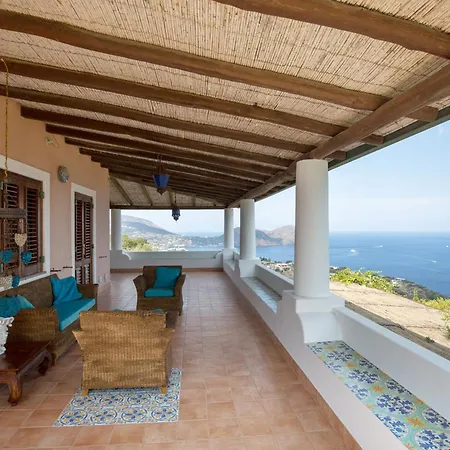 Sealight - Vista E Piscina Villa *