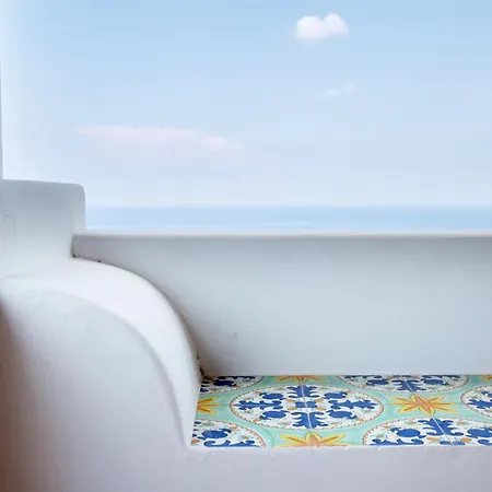 Sealight - Vista E Piscina