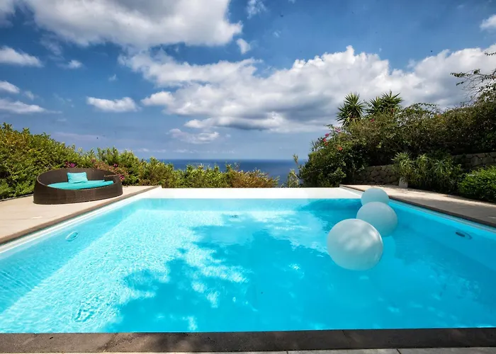 Sealight - Vista E Piscina * Città di Lipari