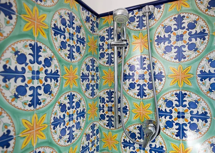 Sealight - Vista E Piscina Villa *