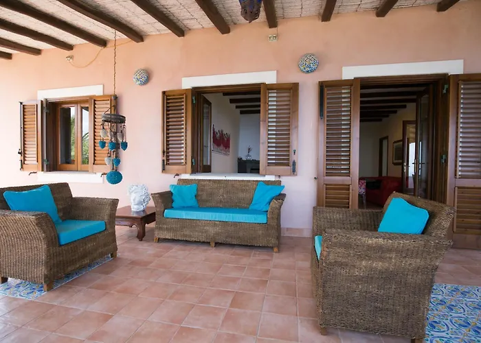 Sealight - Vista E Piscina Città di Lipari