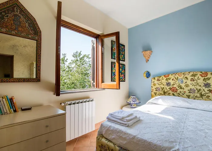 Sealight - Vista E Piscina Città di Lipari