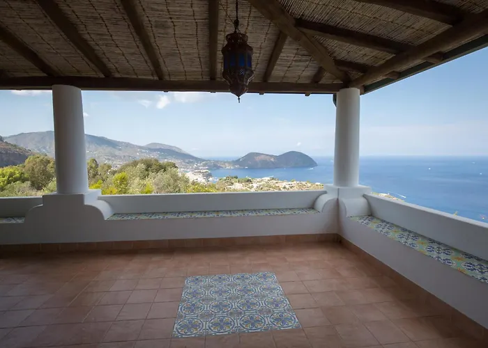 Sealight - Vista E Piscina Villa *